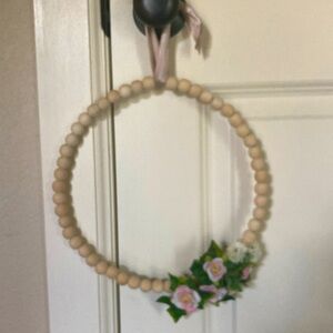 3/$5 🌸 floral wreath.